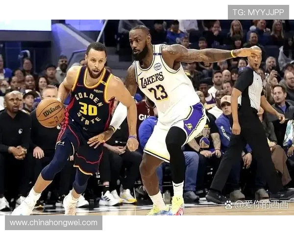 ESPN预测明日勇士尼克斯对决胜率勇士略占上风赛前之战